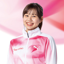 四元　桃奈